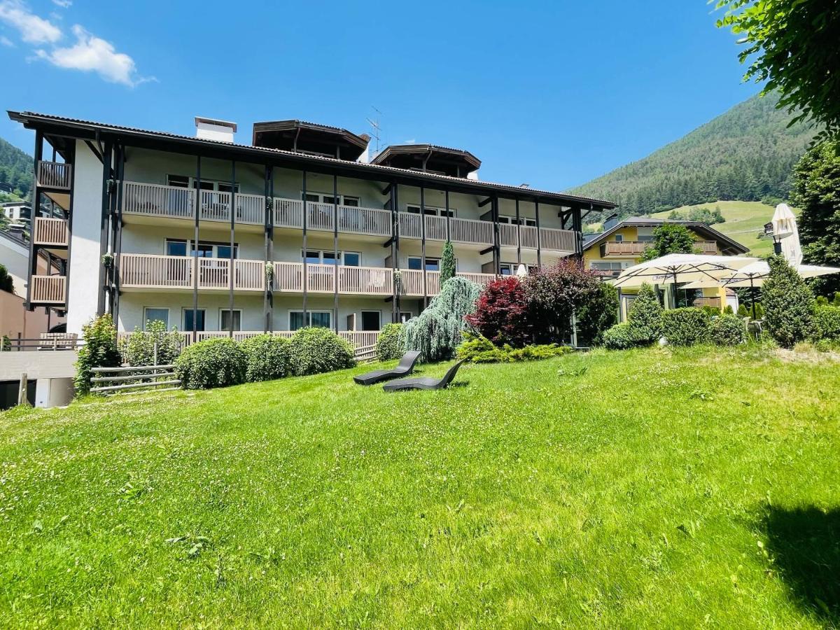 Residence Hotel Alpinum Campo Tures Dış mekan fotoğraf